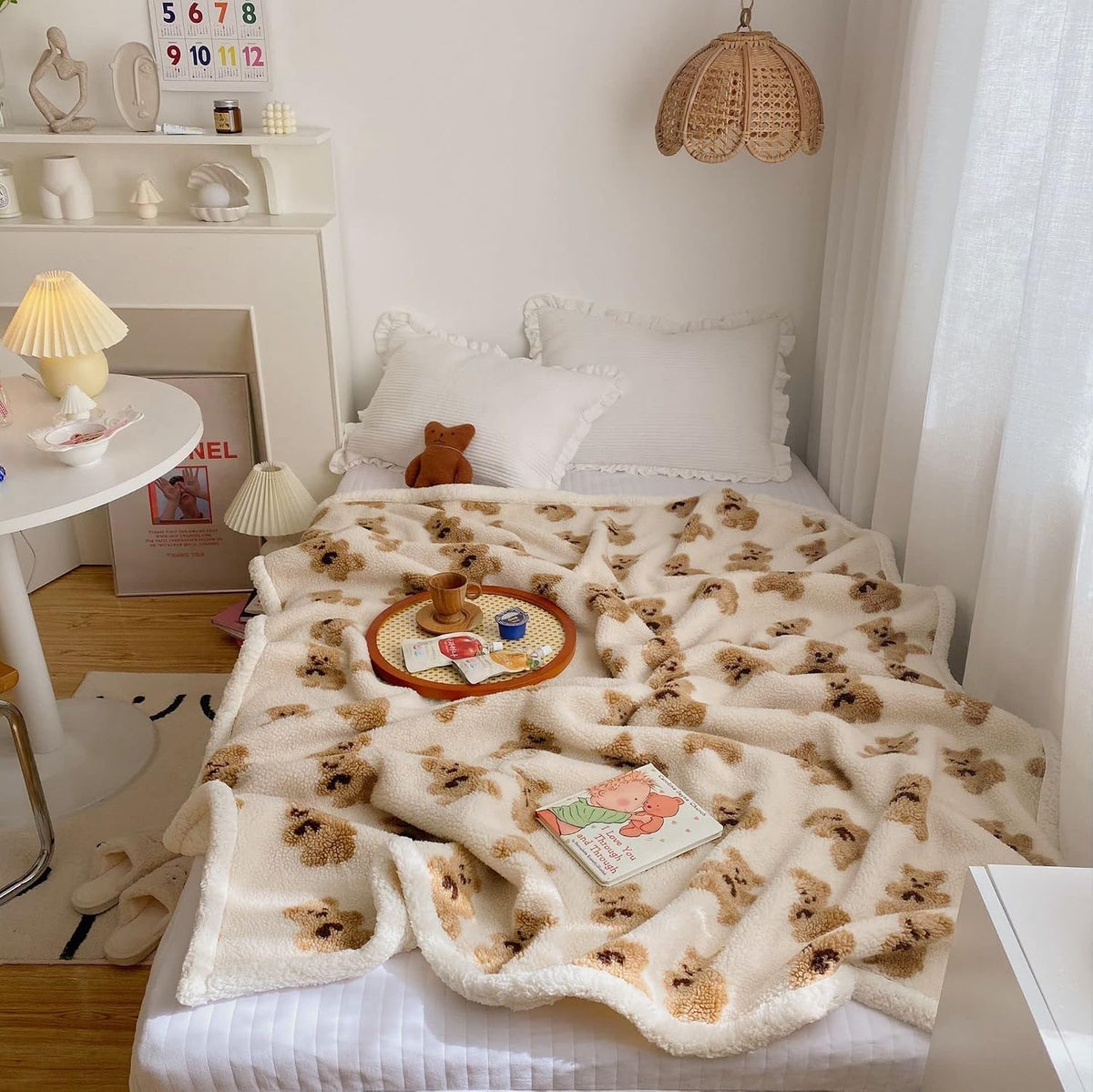 40"x50" White Bear Sherpa Fleece Throw Blanket