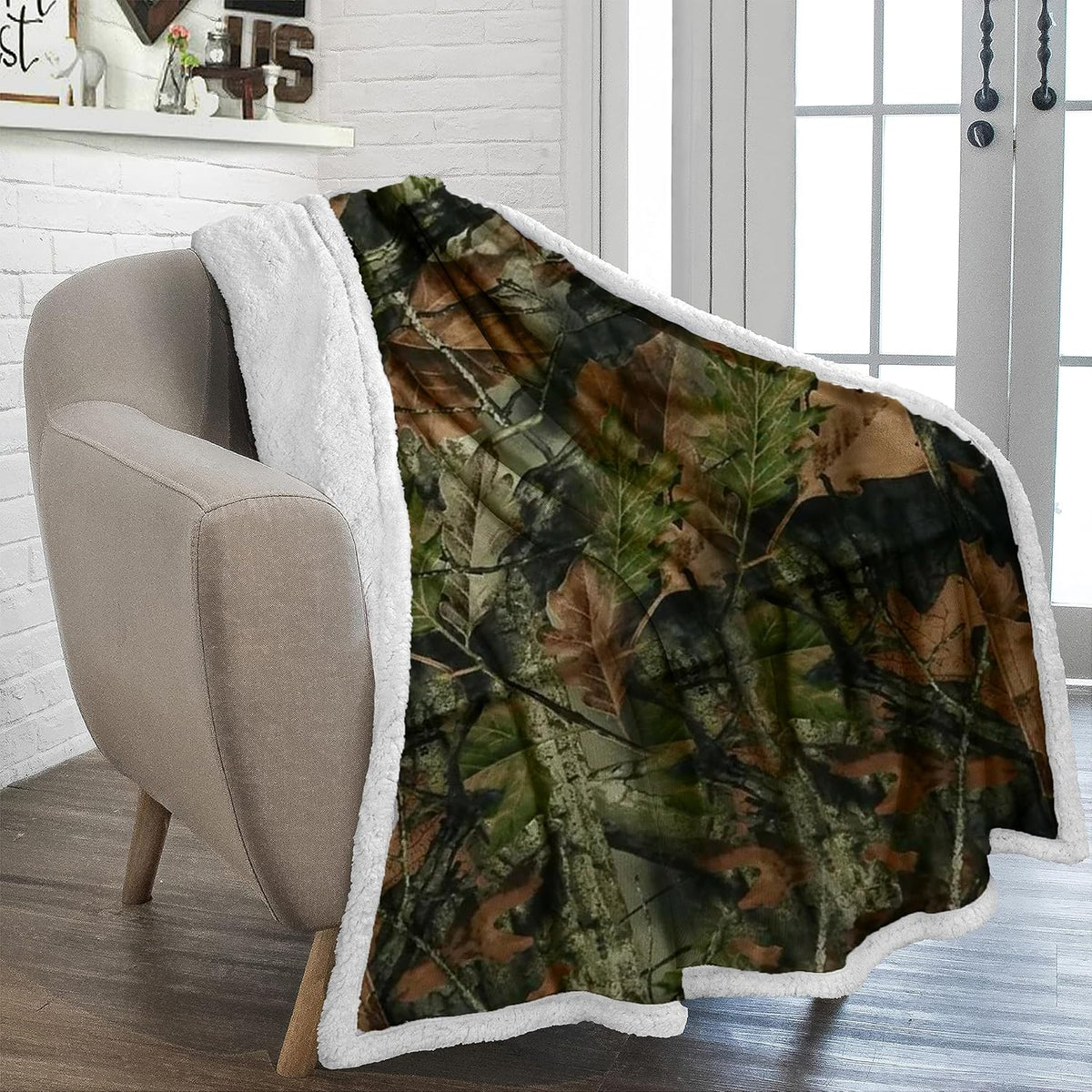 60"x80" Reversible Camo Sherpa Throw Blanket